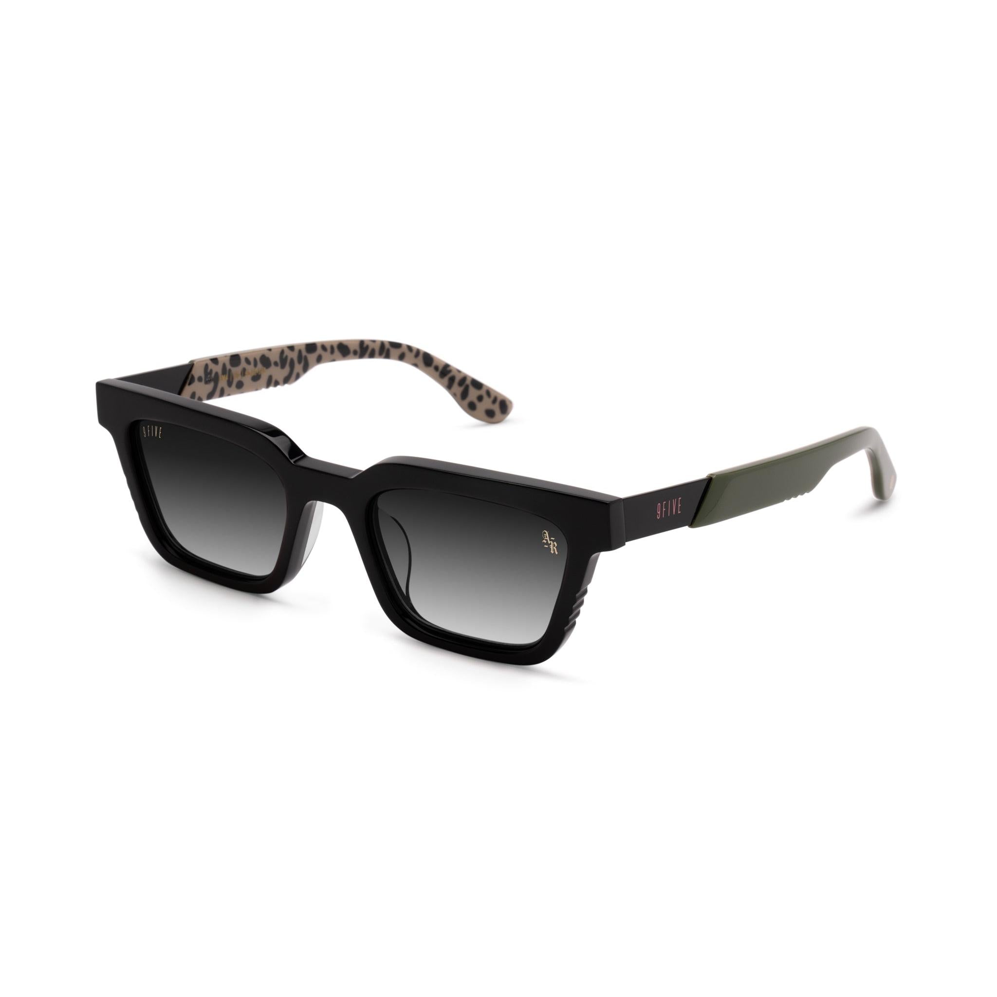 9FIVE x Arts-Rec EM4 Savanna Black Gradient Sunglasses — side [g:black-gradient s:all o:2]