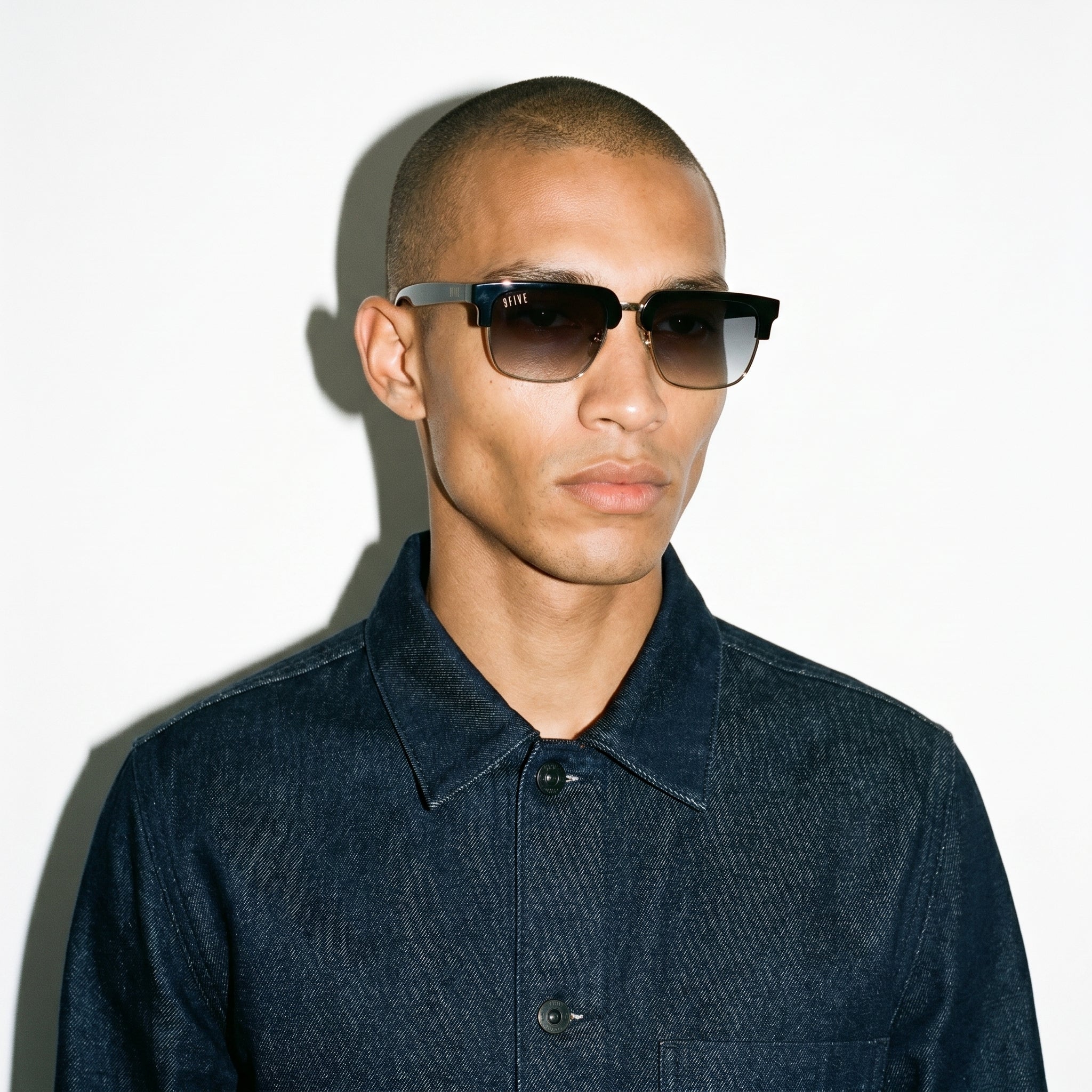 9FIVE Belmont Black Gradient Sunglasses — worn on model [g:black-gradient s:all o:3]