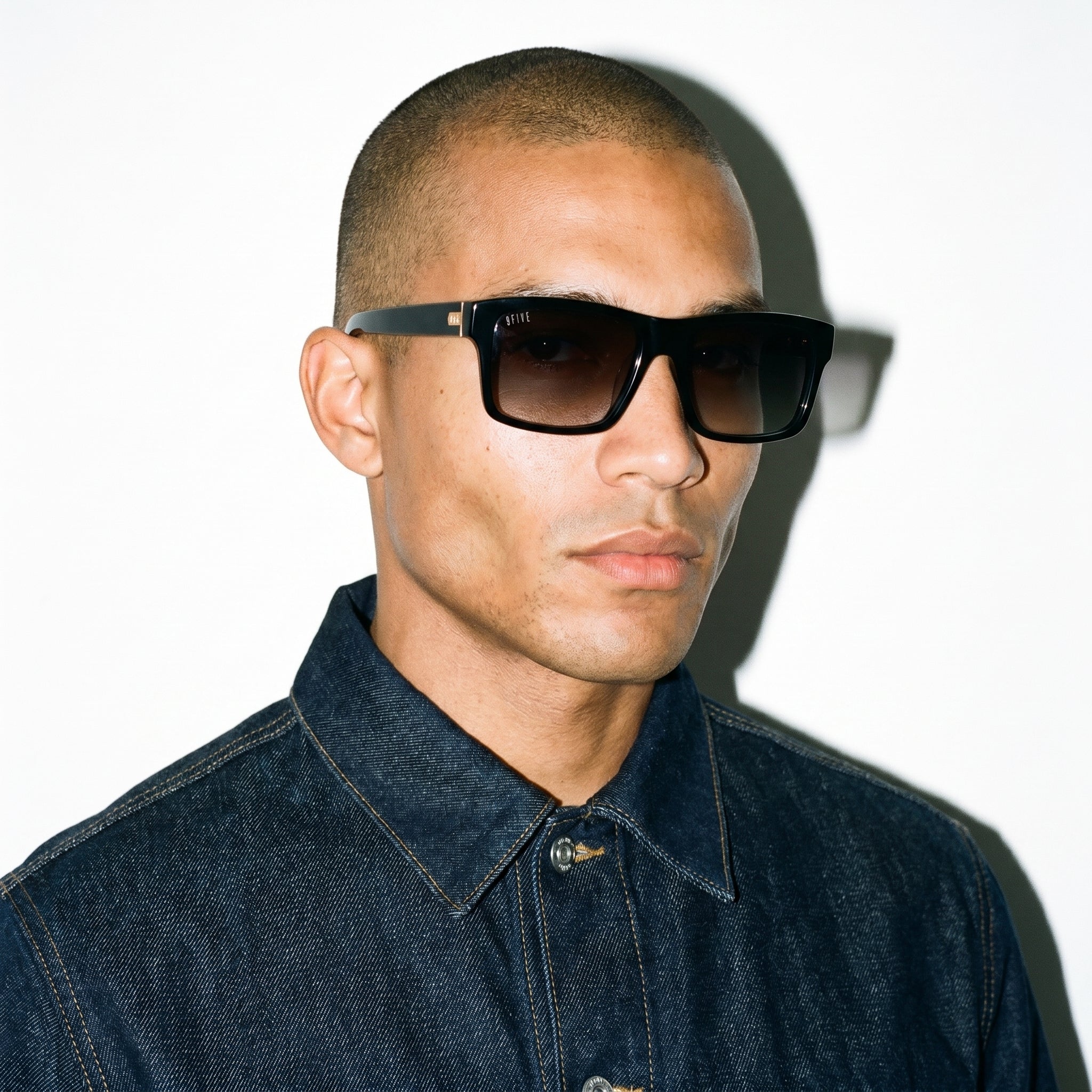 9FIVE Caps Black Gradient Sunglasses — worn on model [g:black-gradient s:all o:3]