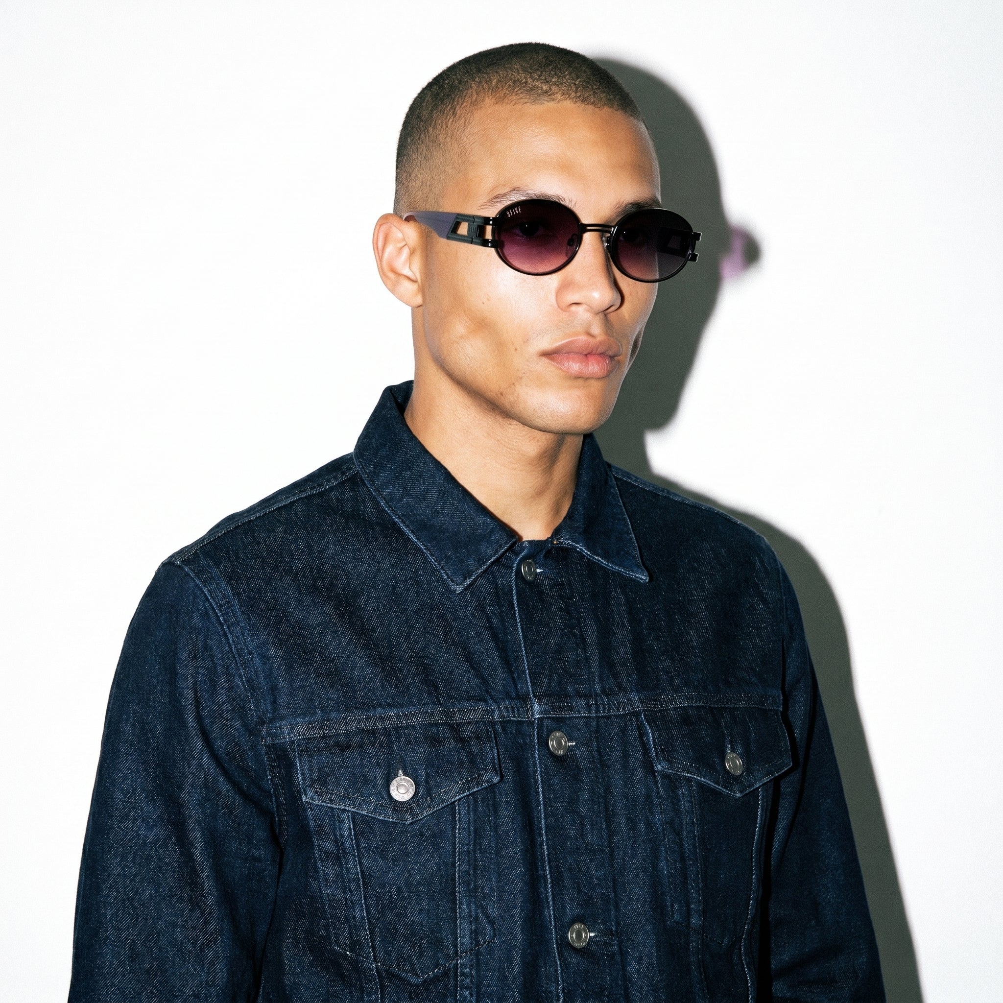 9FIVE St. James Golden Hour LTD Sunglasses — worn on model [g:purple-gradient s:all o:3]