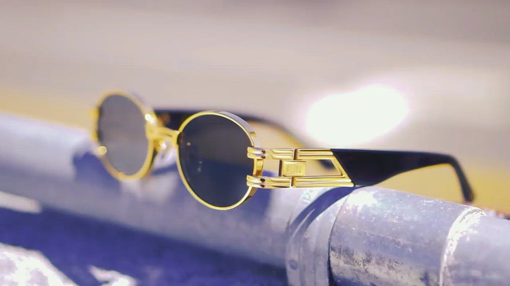 9FIVE St. James Black & 24K Gold - Gradient Sunglasses
