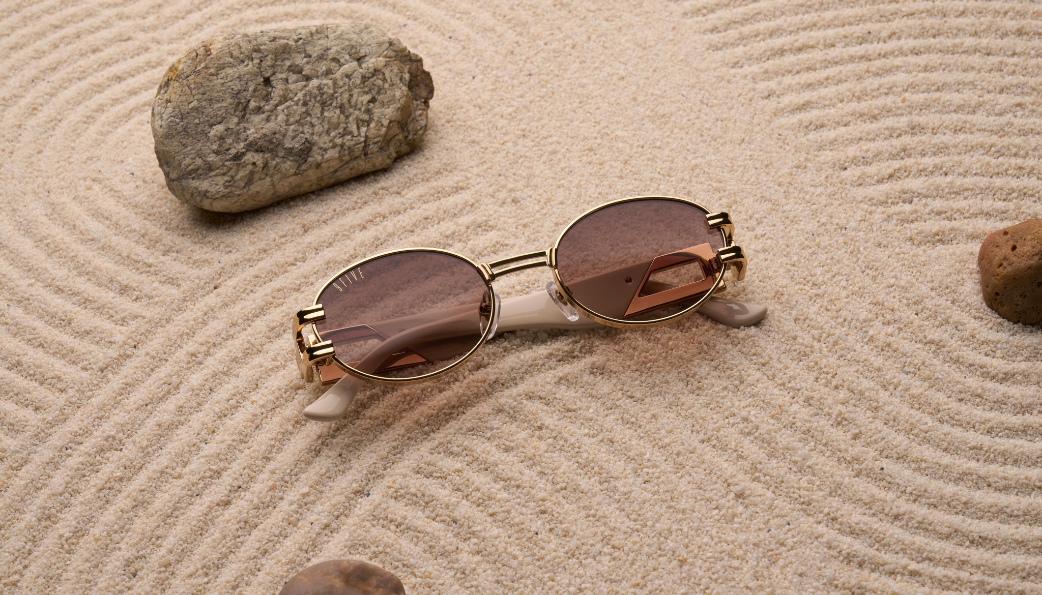 Shop online for Gold Brown Gradient Full Rim Aviator Shape Vincent Chase  The Metal Edit VC 5158 P-90EO IO Polarized Sunglasses