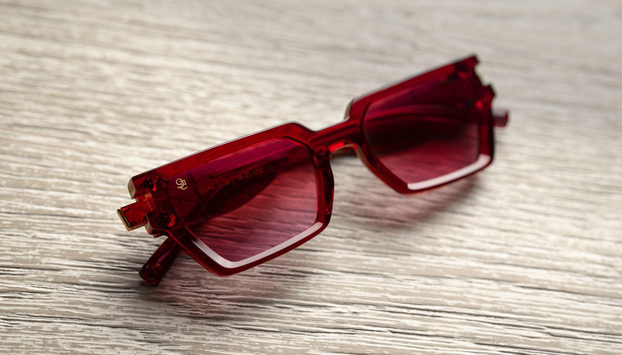 9Five Caps LX Ruby & 24K Gold - Ruby Gradient Sunglasses